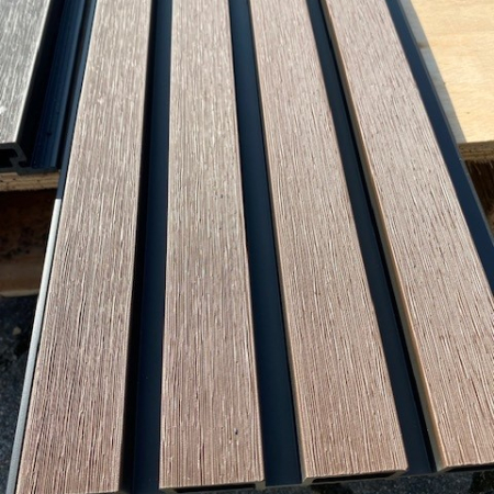 WPC in de kleur Rosewood